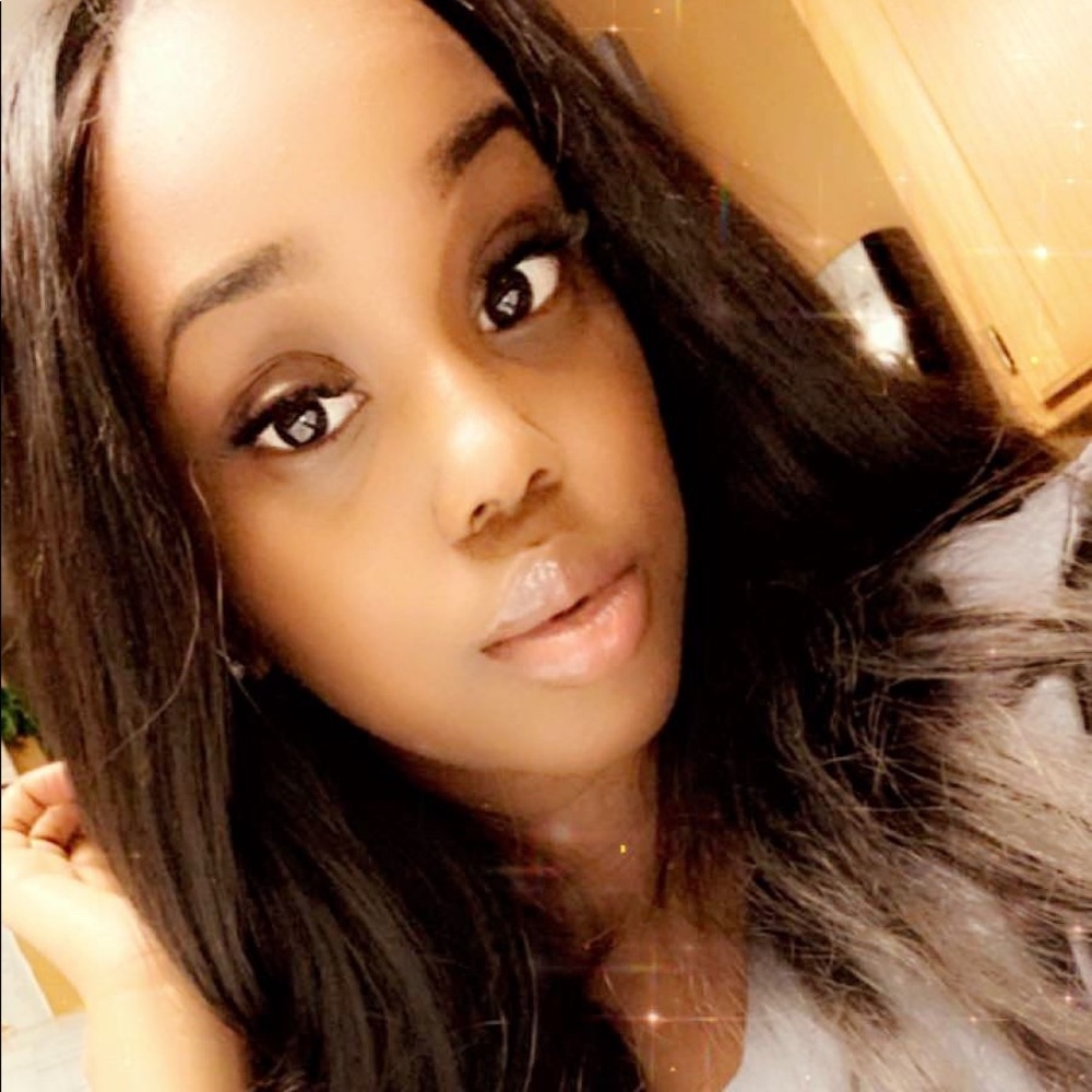 Meet your Posher, Tiahna